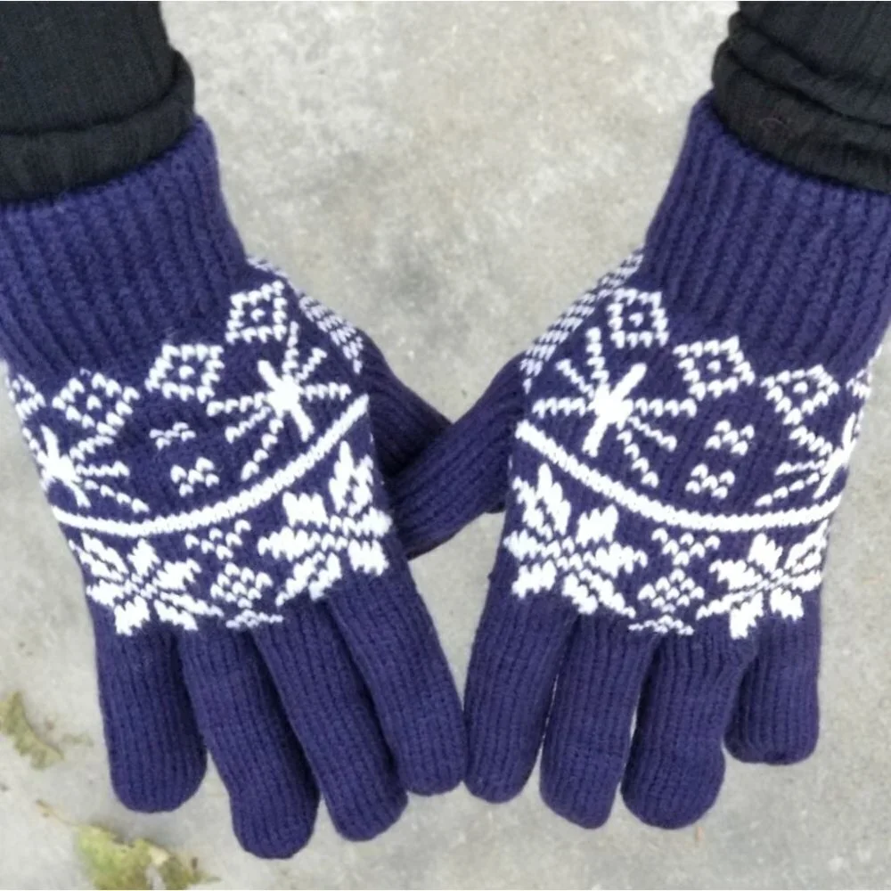 Knitted Mittens Blue